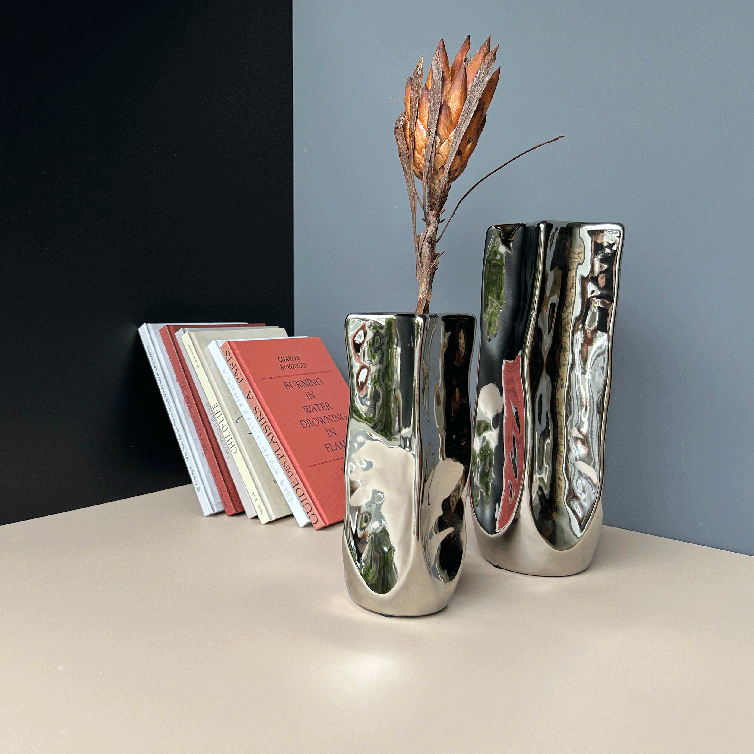 The Starry Radiant Vase】空間に芸術的アクセントを | Lib Curate